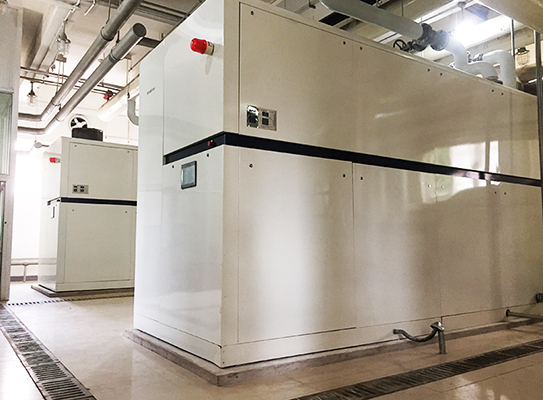 貴州白雲泉湖酒店會所0.7MW真空熱水鍋爐案例